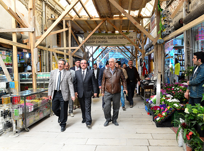 Restorasyon Çalışmalarını Yerinde İncelendiler 8