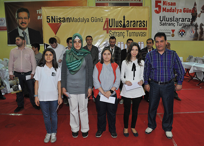 4. Uluslararası Satranç Turnuvası Sonuçlandı 9
