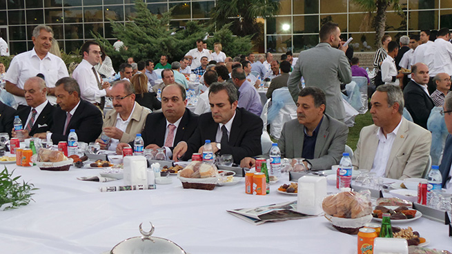 Siyaset Ve İş Dünyası Kmtso İftarında Buluştu 15