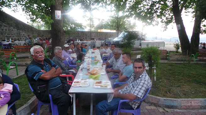 Mahir Ünal Andırın’da İftara Katıldı 4
