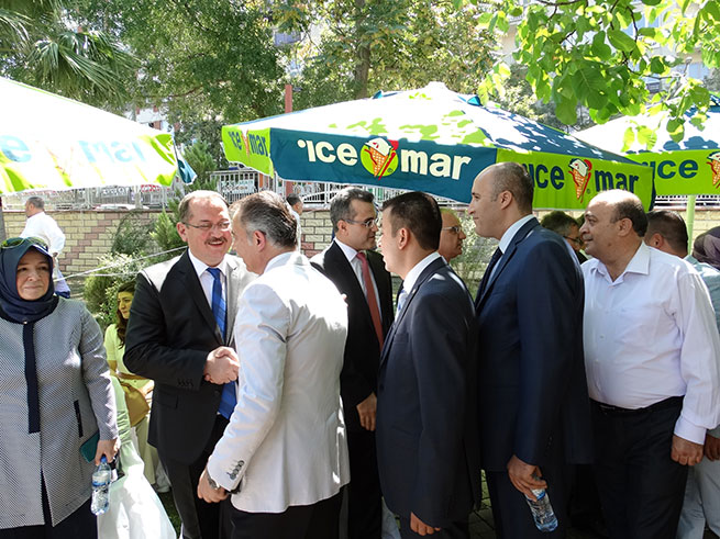 Valilik Bahçesinde Bayramlaşma 29