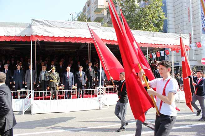 Cumhuriyet'in 91. Yıldönümü Kahramanmaraş’ta Coşkuyla Kutlandı 9