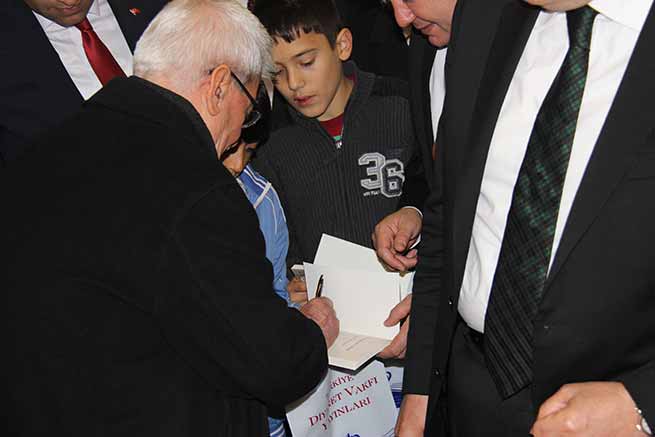 Erkoç: “Şairler Başkentine Yaraşır Bir Fuar Oldu” 14