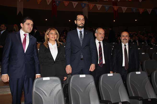 DOĞAN: “YENİ ANAYASA İÇİN 8 MİLLETVEKİLİ” 10