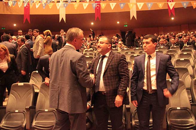 DOĞAN: “YENİ ANAYASA İÇİN 8 MİLLETVEKİLİ” 13