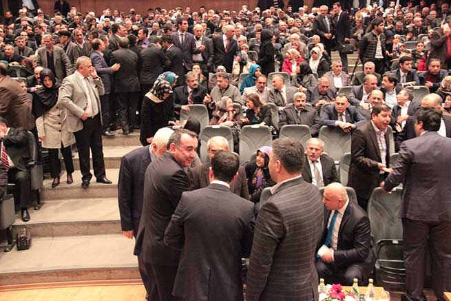 DOĞAN: “YENİ ANAYASA İÇİN 8 MİLLETVEKİLİ” 17