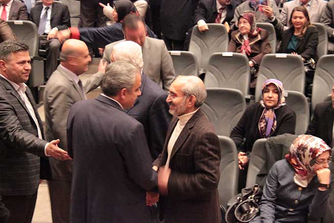 DOĞAN: “YENİ ANAYASA İÇİN 8 MİLLETVEKİLİ” 19