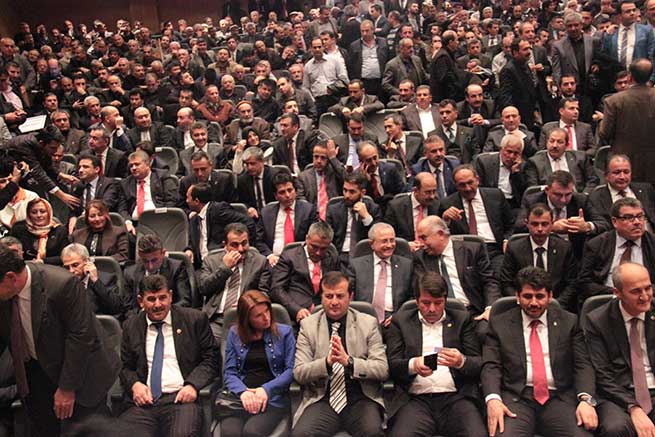 DOĞAN: “YENİ ANAYASA İÇİN 8 MİLLETVEKİLİ” 26