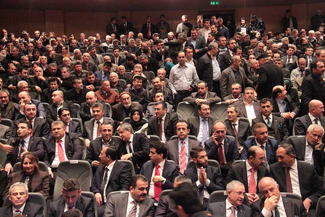 DOĞAN: “YENİ ANAYASA İÇİN 8 MİLLETVEKİLİ” 27