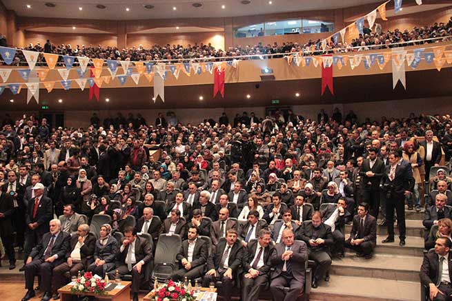 DOĞAN: “YENİ ANAYASA İÇİN 8 MİLLETVEKİLİ” 34