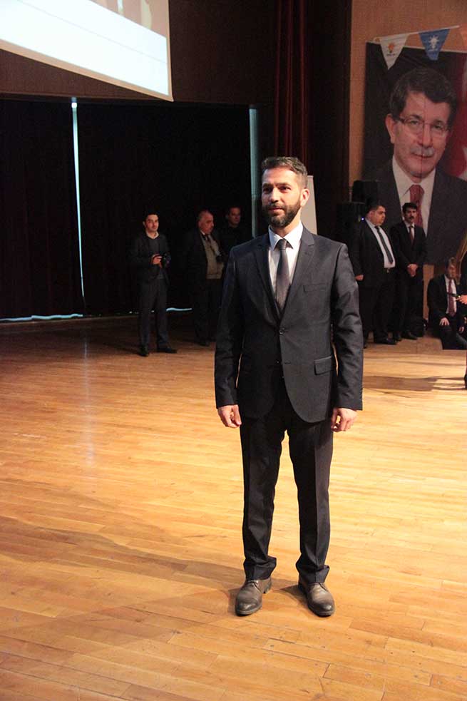 DOĞAN: “YENİ ANAYASA İÇİN 8 MİLLETVEKİLİ” 43