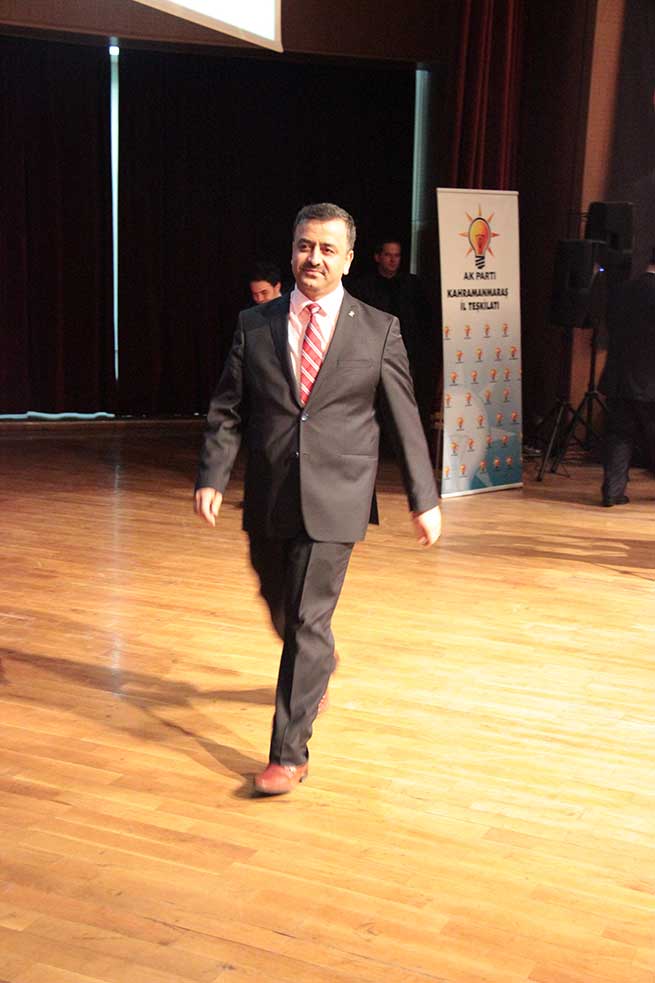 DOĞAN: “YENİ ANAYASA İÇİN 8 MİLLETVEKİLİ” 44