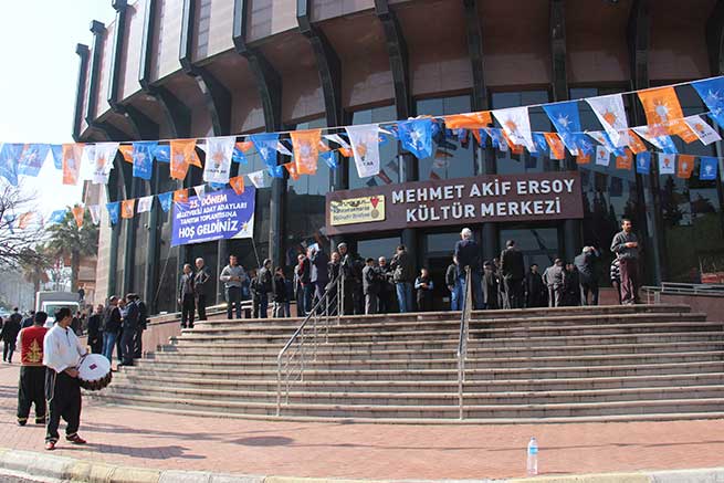 DOĞAN: “YENİ ANAYASA İÇİN 8 MİLLETVEKİLİ” 6