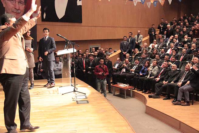 DOĞAN: “YENİ ANAYASA İÇİN 8 MİLLETVEKİLİ” 71