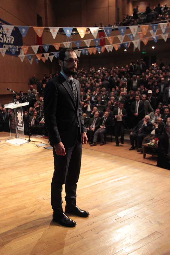 DOĞAN: “YENİ ANAYASA İÇİN 8 MİLLETVEKİLİ” 73