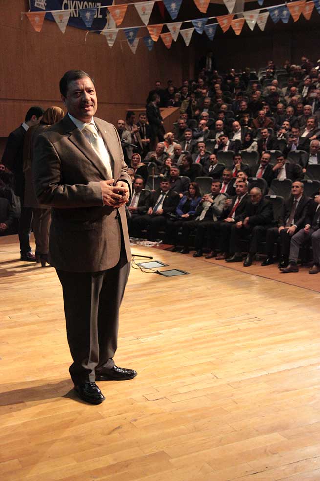 DOĞAN: “YENİ ANAYASA İÇİN 8 MİLLETVEKİLİ” 78