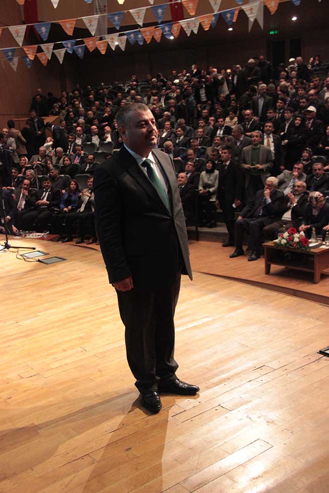 DOĞAN: “YENİ ANAYASA İÇİN 8 MİLLETVEKİLİ” 81