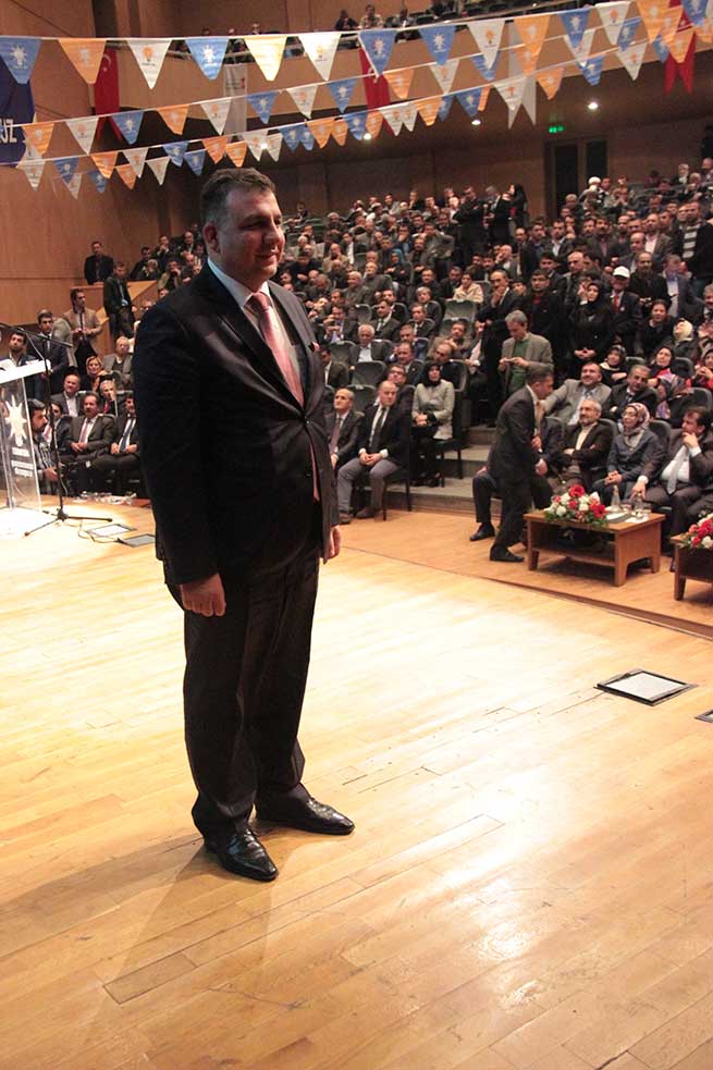 DOĞAN: “YENİ ANAYASA İÇİN 8 MİLLETVEKİLİ” 86