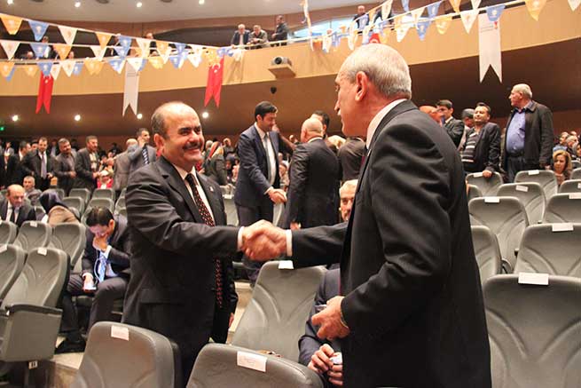 DOĞAN: “YENİ ANAYASA İÇİN 8 MİLLETVEKİLİ” 9