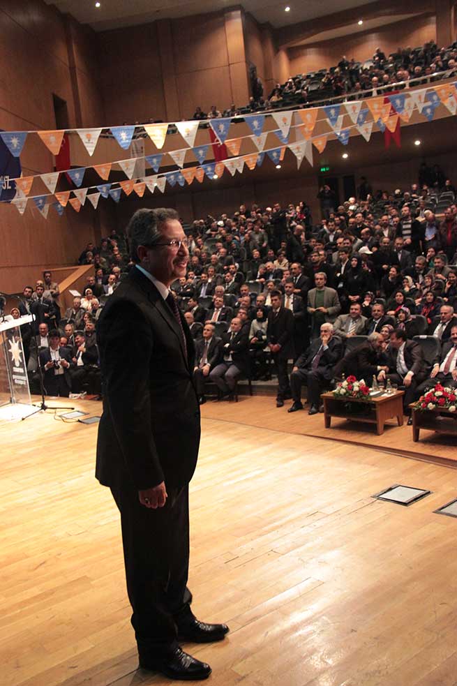 DOĞAN: “YENİ ANAYASA İÇİN 8 MİLLETVEKİLİ” 92