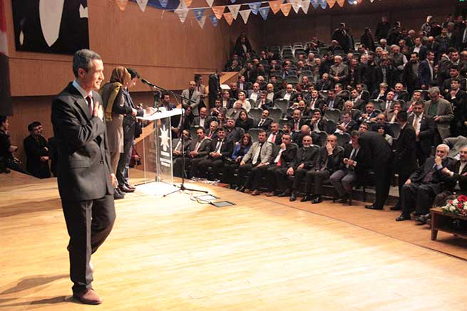 DOĞAN: “YENİ ANAYASA İÇİN 8 MİLLETVEKİLİ” 96