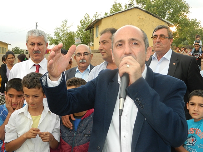 Chp’li Öztunç’un Küçük Mitingleri 10