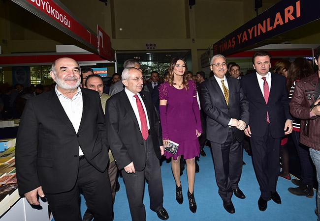 2. Kitap Ve Kültür Fuarı Açıldı 9