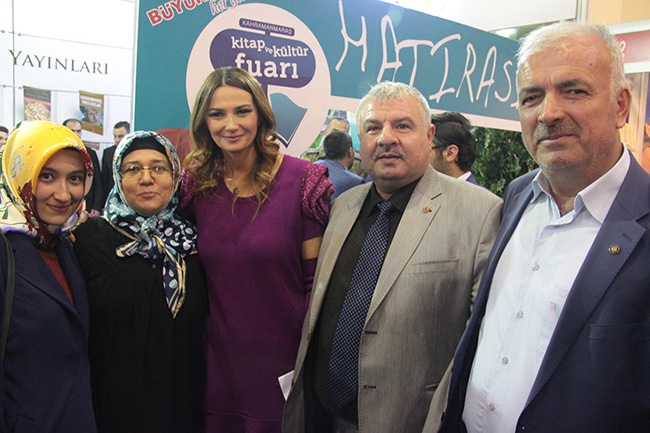 Fotoğrafların Dilinden Kitap Fuarı 35