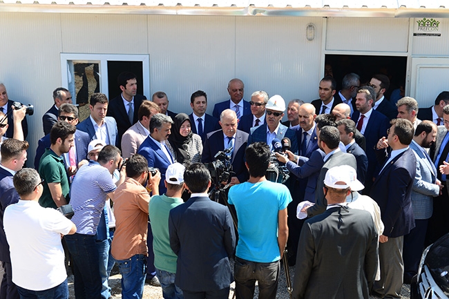 Başbakan Yardımcısı Kaynak İnşaat Alanını İnceledi 14