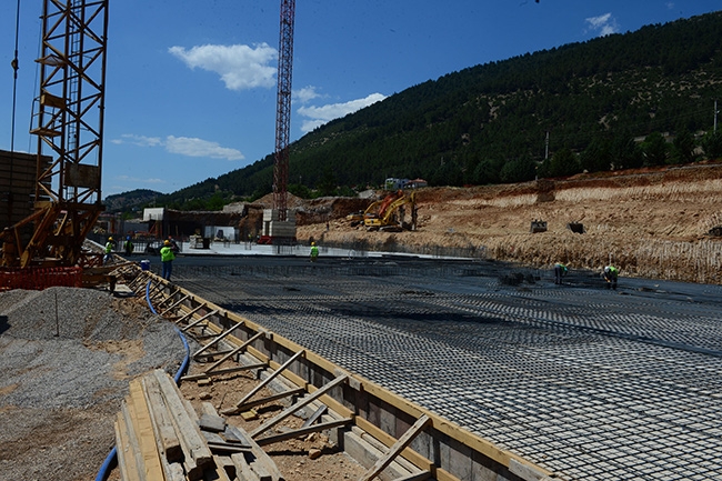 Başbakan Yardımcısı Kaynak İnşaat Alanını İnceledi 15