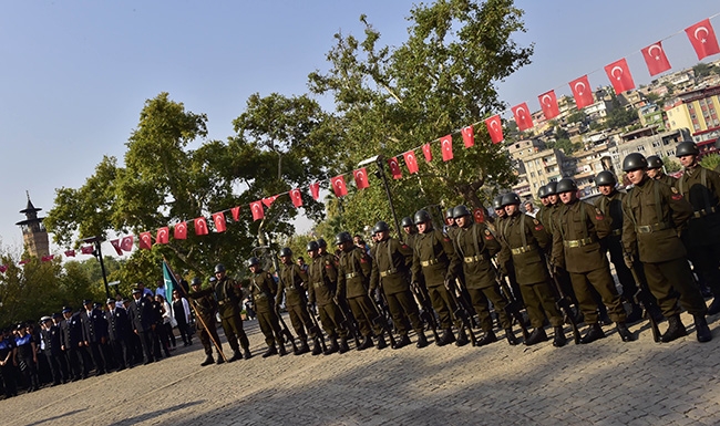 30 Ağustos Zafer Bayramı Törenlerle Kutlandı 8
