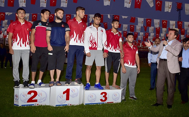 Kahramanmaraş Karakucak Güreşleri 26. Kez Yapıldı 40