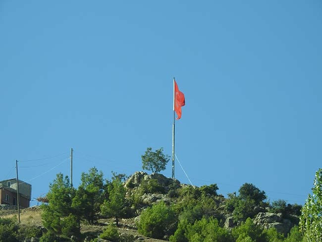 Az gittik uz gittik dere tepe düz gittik 15
