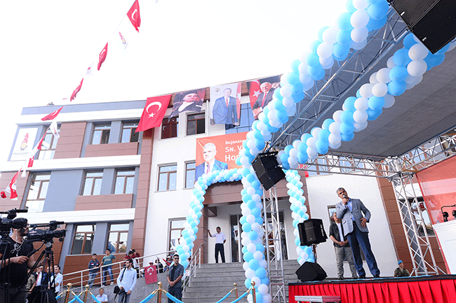 Dönüklü İmam Hatip Ortaokulu eğitime açıldı 3