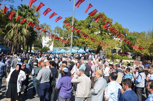 Kahramanmaraş'ta 10 bin kişiye aşure ikramı 3