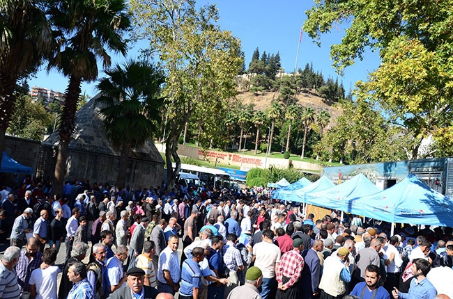 Kahramanmaraş'ta 10 bin kişiye aşure ikramı 5