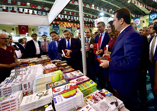 Uluslararası 3. Kitap ve Kültür Fuarı açıldı 2