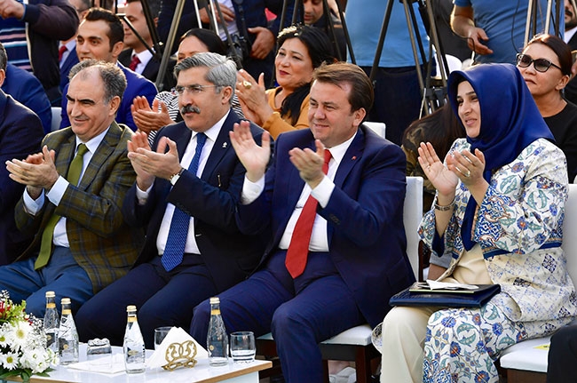 Uluslararası 3. Kitap ve Kültür Fuarı açıldı 25