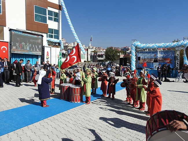 Şehit Haşim Yenigül Bilgi Ve Kültür evi hizmete sunuldu 3