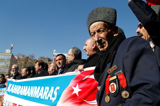 Kahramanmaraş teröre karşı tek yürek oldu 12