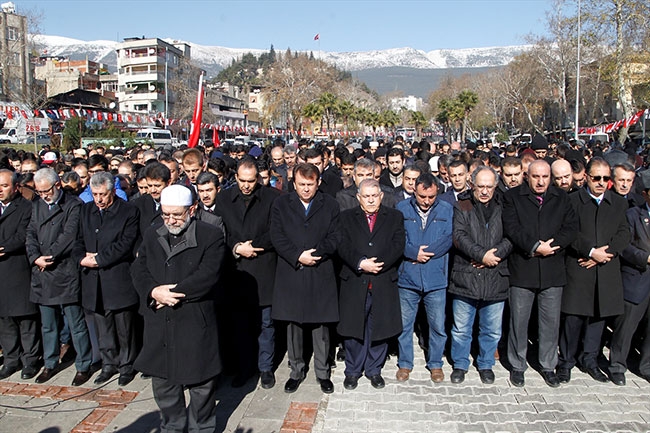 Kahramanmaraş teröre karşı tek yürek oldu 6