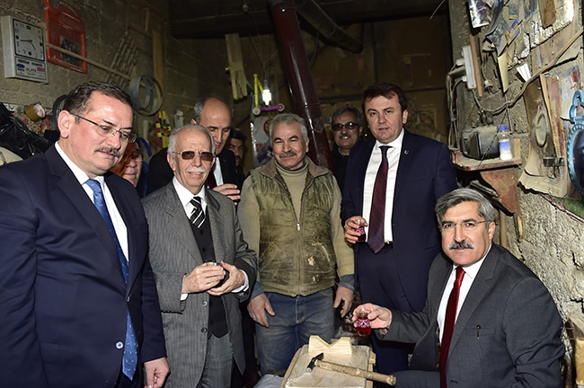 Bakan Yardımcısı Yayman, Demirciler Çarşısı’nı gezdi 1
