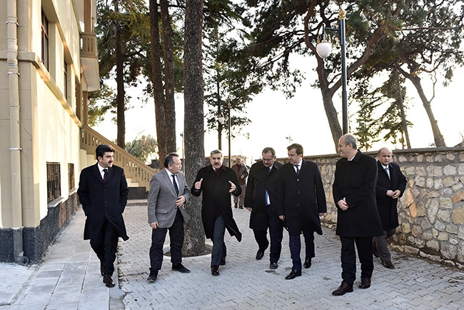 Bakan Yardımcısı Yayman, Demirciler Çarşısı’nı gezdi 2