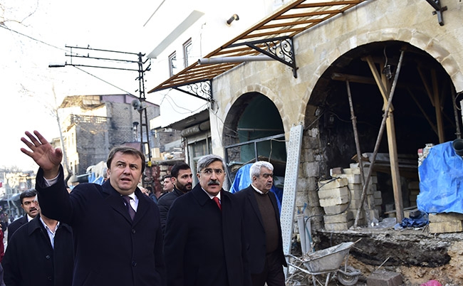 Bakan Yardımcısı Yayman, Demirciler Çarşısı’nı gezdi 6