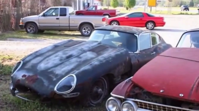 Dubaide ''Hurda'' Olan Ve ''Terk Edilen'' Yüksek Model Arabalar 14