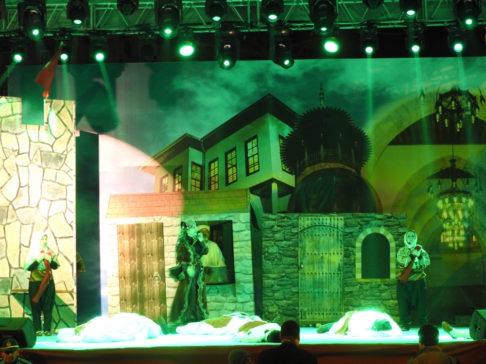 Kurtuluş Etkinlikleri Münasebetiyle Tiyatro Gösterisi Düzenlendi 27