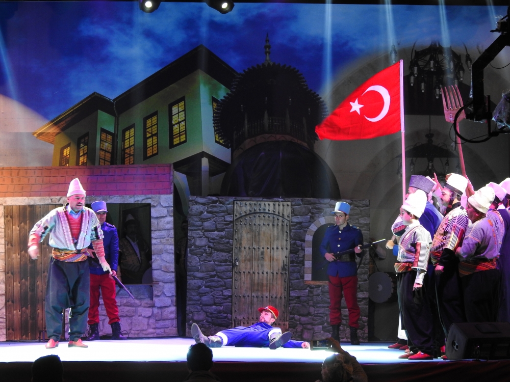 Kurtuluş Etkinlikleri Münasebetiyle Tiyatro Gösterisi Düzenlendi 46