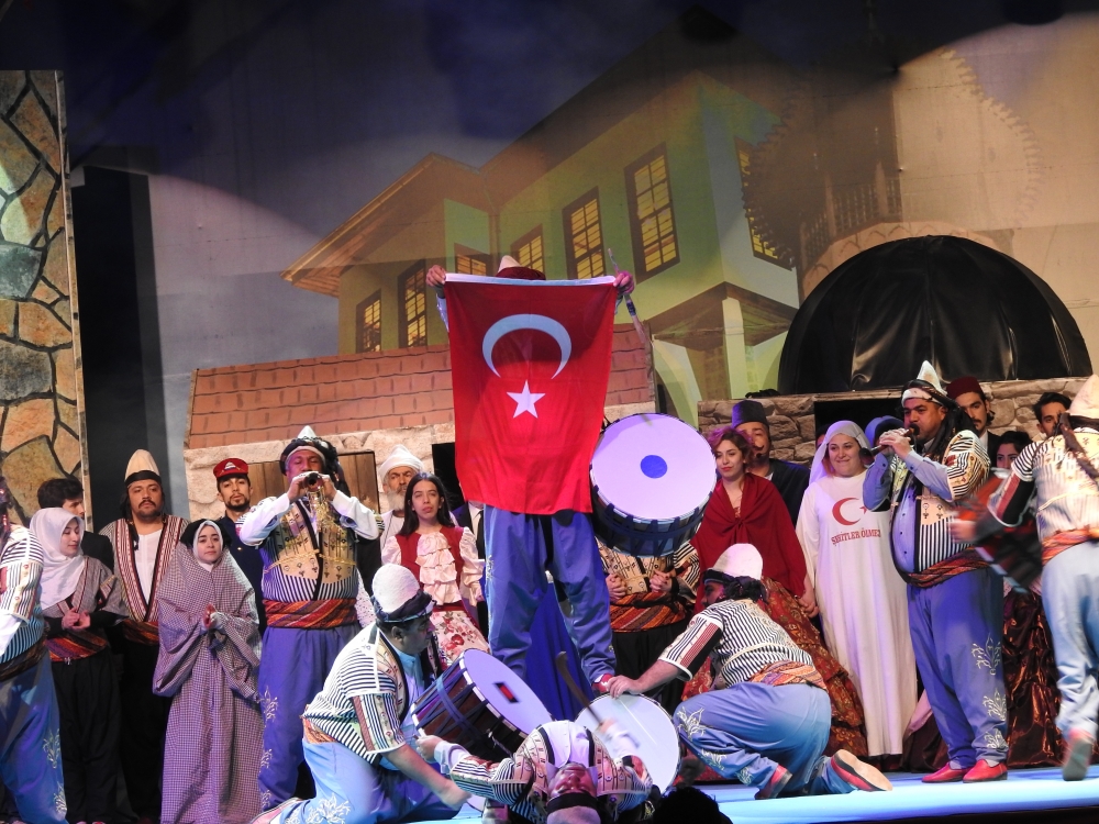 Kurtuluş Etkinlikleri Münasebetiyle Tiyatro Gösterisi Düzenlendi 52