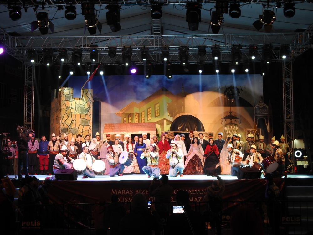 Kurtuluş Etkinlikleri Münasebetiyle Tiyatro Gösterisi Düzenlendi 53