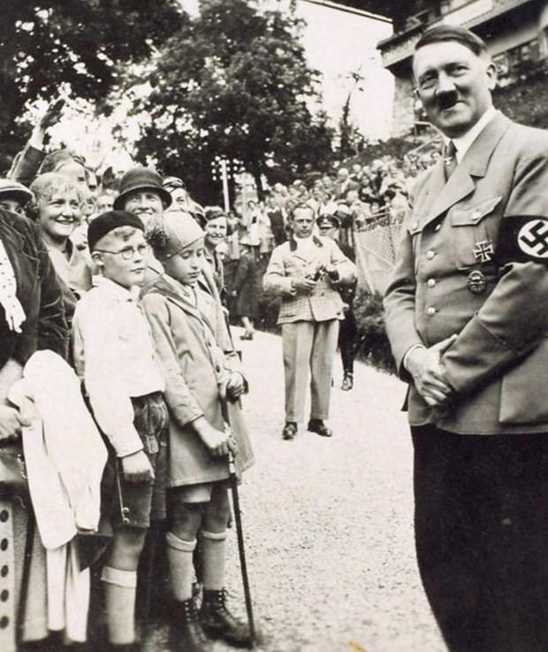 Hitler'in sevgilisi Eva Braun'un gizemli fotoğraf albümü 7